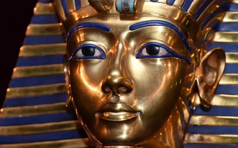 Sốc: Bảo vật của pharaoh 3.300 tuổi là sản phẩm ngoài hành tinh